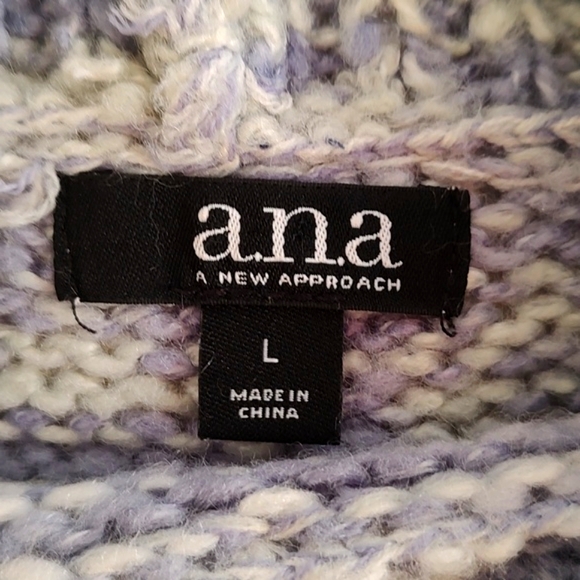 a.n.a Womans Soft Knit Turtleneck Violet & White Variegated Sweater/Size L - Picture 7 of 9